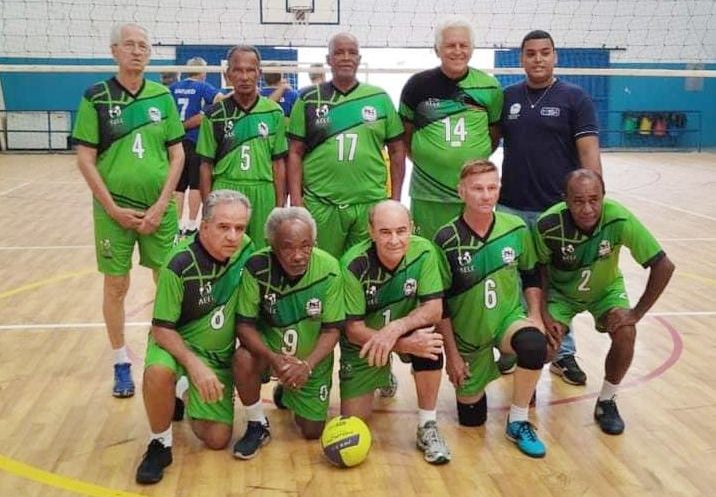 Vôlei adaptado de Sertãozinho vence dois jogos no festival da Associação Pró Voleibol