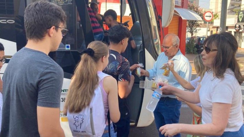 Alunos de Sertãozinho participam de evento científico na USP Ribeirão Preto