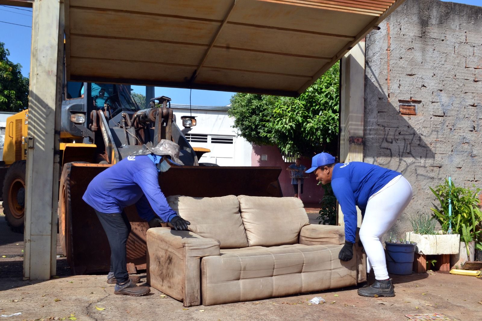 Dia “D” contra a dengue coleta mais de 30 toneladas de resíduos