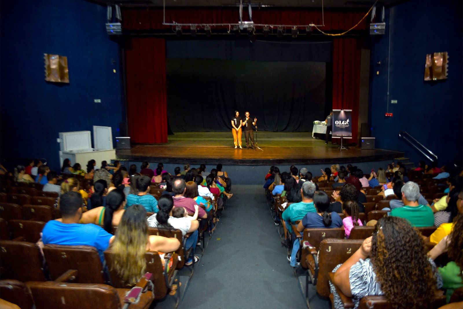 Prefeitura de Sertãozinho participa da entrega do kit de uniforme para as aulas de ballet