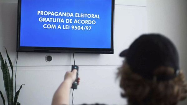 Horário eleitoral gratuito no rádio e televisão começa nesta sexta (30); entenda regras