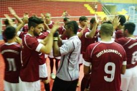 Sertãozinho vira jogo, mas leva gol no fim e empata com Arujá em São Paulo