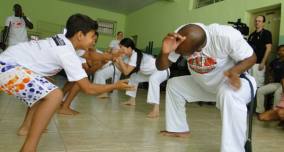 Há vagas para projeto de capoeira