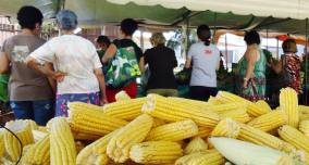 Feira vira opção para preços baixos