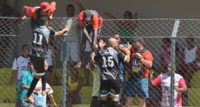 XV vence e Vila vira freguês