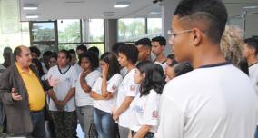 Vereador Lúcio sugere que Cruz das Posses passe a oferecer dois programas importantes destinados aos jovens