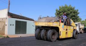 Asfalto novo em seis bairros de Ribeirão