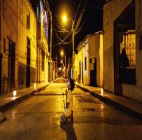 Peru: o menino de 6 anos que reza a Deus de joelhos na rua pelo fim da pandemia