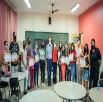 Prefeitura de Sertãozinho e Sebrae formam alunos em projeto de qualificação profissional