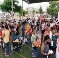 Primeiro dia do Natal + Solidário 2022 atende 1.015 famílias cadastradas no CRAS I